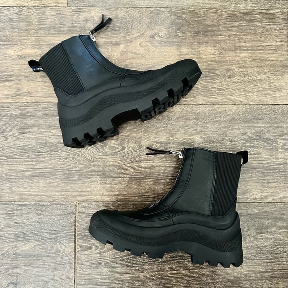 Sam Edelman Circus NY ‘Bethanie’ Rainboot - Picture 9 of 15